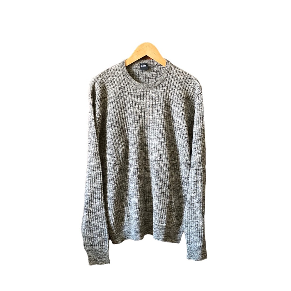 Hugo Boss sweater - Picture 8 of 9